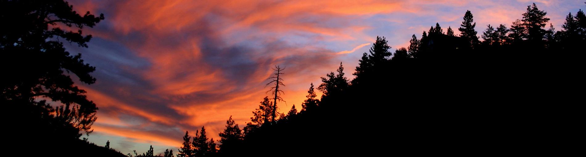 日落在松树山俱乐部-照片由理查德·本杰明